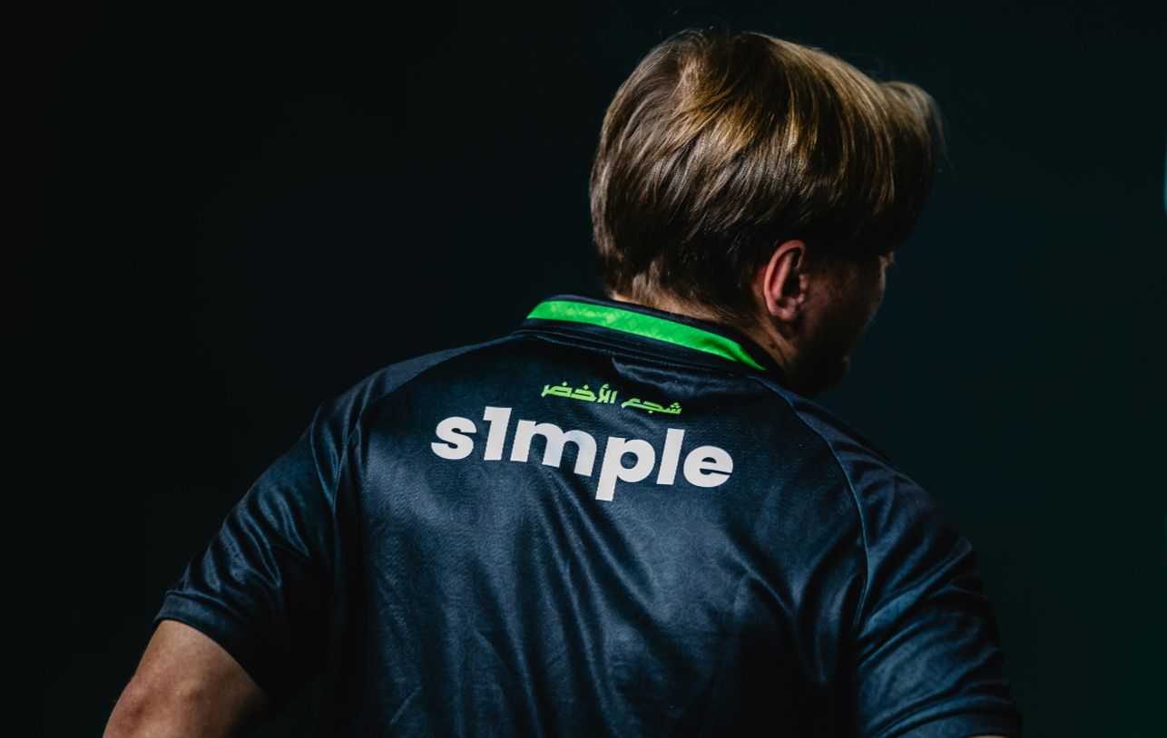 电竞比分数据统计：2025年指挥数据倒数排行榜，cadiaN位列倒一